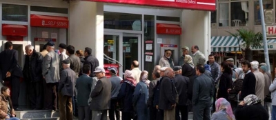 EMEKLİLER İKRAMİYELERİNİ ALMAYA BAŞLADI