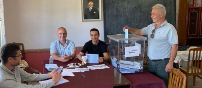 ERENLER VE KARABAŞLI MUHTARINI SEÇTİ