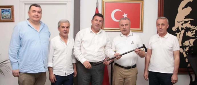 ESKİ VEKİL SERT'TEN ZİYARET