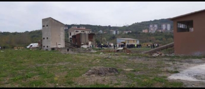 FABRİKA İŞÇİSİ TOPRAK ALTINDA KALDI