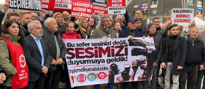 GAZETECİLERİN EYLEMİ MECLİSE TAŞINDI