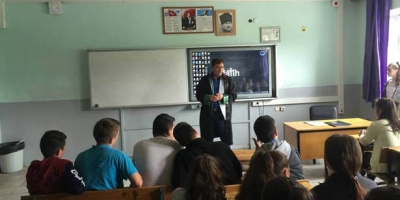   GENÇLER HAYALLERİNDEKİ MESLEĞİ ARIYOR