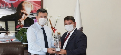 GMİS’TEN KARAYILMAZ’A TEBRİK ZİYARETİ