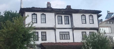HATİPOĞLU KONAĞI İHTİŞAMINI HALA KORUYOR
