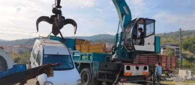 HURDA ARAÇLAR BELEDİYEYE GELİR SAĞLADI