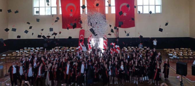HÜZÜN VE SEVİNÇ BİR ARADA