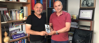 İBRAHİM TIĞ'A PLAKET