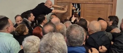 İL GENEL MECLİSİ BAŞKANLIĞI  SEÇİMİNDE GERGİNLİK SÜRÜYOR