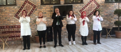 İŞARET DİLİYLE 23 NİSAN'I KUTLADI