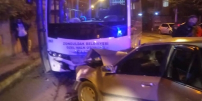 KAFA KAFAYA ÇARPIŞTILAR: 1 YARALI