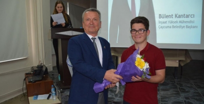 KANTARCI’DAN GENÇLERE ÇAĞRI: BAYRAĞI TESLİM ALIN