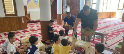 KURAN KURSU ÖĞRENCİLERİNE İKRAM DAĞITILDI