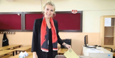 MERVE KIR’DA OYUN KULLANDI
