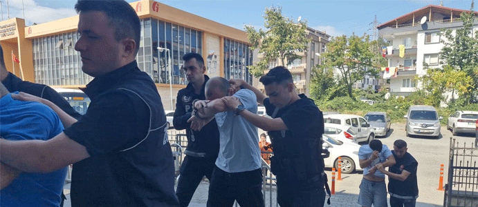 NARKOTİK OPERASYONUNDA 3 KİŞİYE TUTUKLAMA