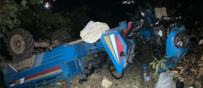 PATPAT DEVRİLDİ: 3 KİŞİ YARALI