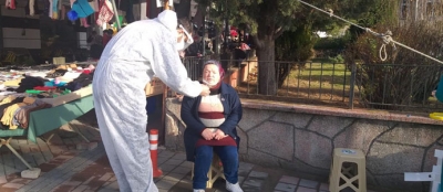 PAZARDA VATANDAŞA TEST YAPILDI