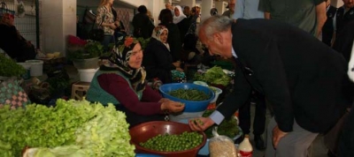 PAZARI GEZDİ ESNAF VE HALKI DİNLEDİ