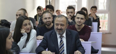 REKTÖR ÇUFALI ÖĞRENCİLERLE BİR ARAYA GELMEYE DEVAM EDİYOR