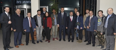 REKTÖR ÇUFALI, ULUSLARARASI ÖĞRENCİLERLE YEMEKTE BULUŞTU