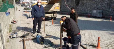   SAĞLIK OCAĞI  MERDİVENLERİNE TRABZAN YAPILDI
