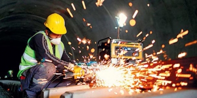 SANAYİ ÜRETİMİNDE İSTİHDAM YÜZDE 2,1 ARTTI 