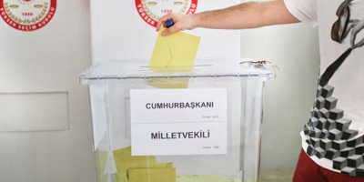 SEÇİMDE OY VERME İŞLEMİ SONA ERDİ SANDIKLAR AÇILIYOR....