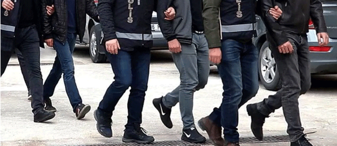 TSK’DE FETÖ OPERASYONU: ASKERLER GÖZALTINDA