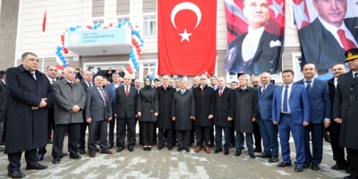  TÜRK-İŞ BAŞKANLAR KURULU VE BAKANLAR, MADENCİLER İLKOKULU’NUN AÇILIŞINI YAPTI