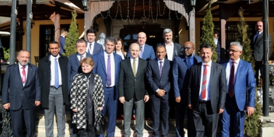 “ULUSLARARASILAŞMA VE MÜLTECİ ÖĞRENCİLER” FORUMUNA KATILDI
