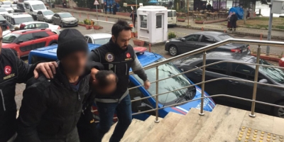 UYUŞTURUCU TACİRLERİNE OPERASYON: 2 TUTUKLAMA