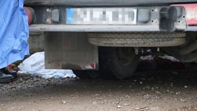 YAŞLI KADIN  FECİ ŞEKİLDE CAN VERDİ