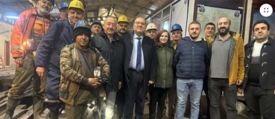 YENİ YILA İŞÇİLERLE BİRLİKTE GİRDİ