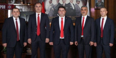 YEŞİL: 30 AĞUSTOS YENİDEN DİRİLİŞTİR