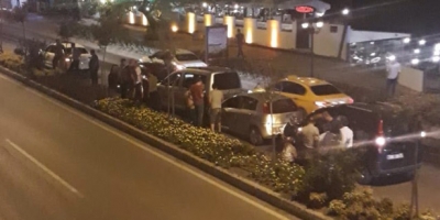 ZİNCİRLEME KAZA 8 ARAÇ BİRBİRİNE GİRDİ 