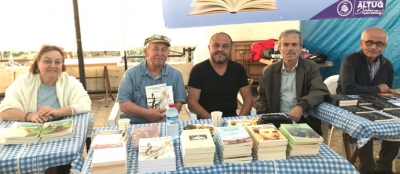 ZONGULDAKLI YAZARLAR KİTAPLARINI İMZALADI